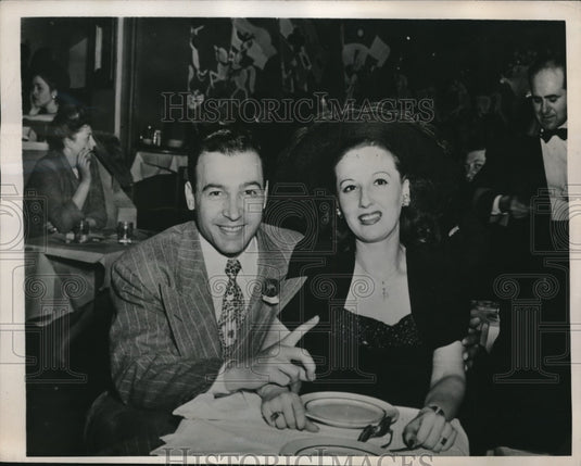 1946 Press Photo Mr & Mrs Al Rocco before her murder by Pearl Lusk - Historic Images