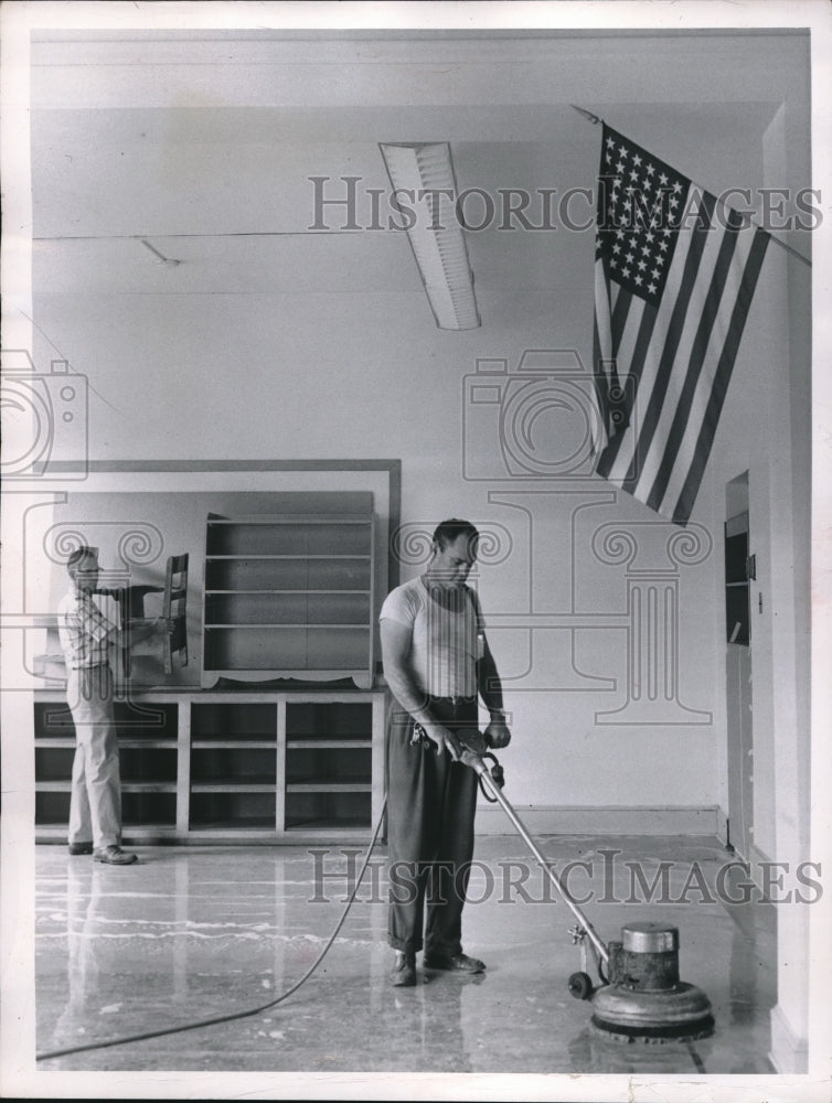 1960 Press Photo Thoreau Park School Custodians Maurice Sheets Patrick Donoughe - Historic Images