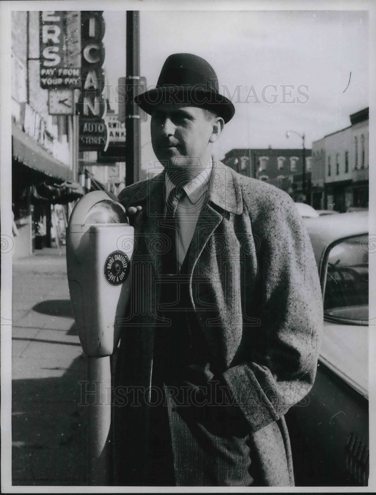 1961 Press Photo J Donald Kile Real Estate Salesman of Berwick Pa - neb66618 - Historic Images