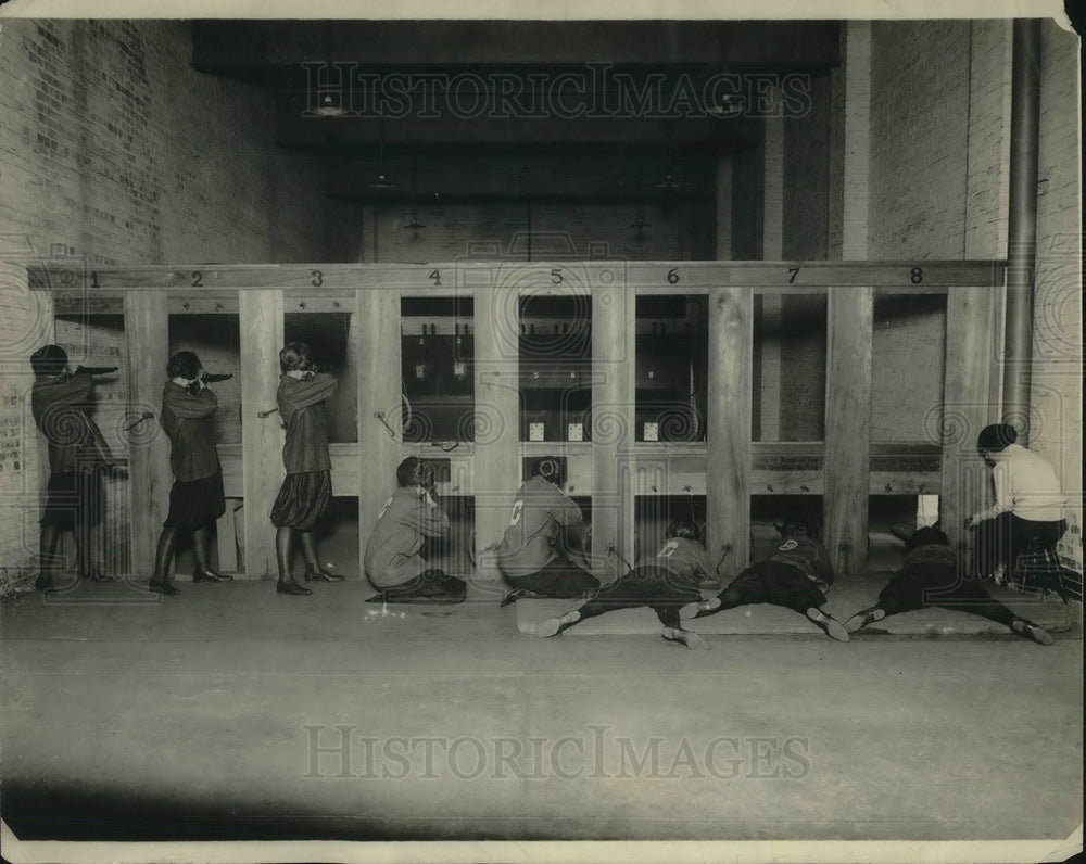 1922 Press Photo Central High School of DC students on the rifle range - Historic Images