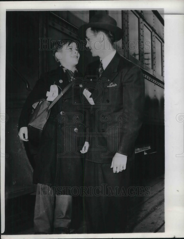 1946 Jean Drasin French Orphan greet by poster Father Raymond Jones - Historic Images