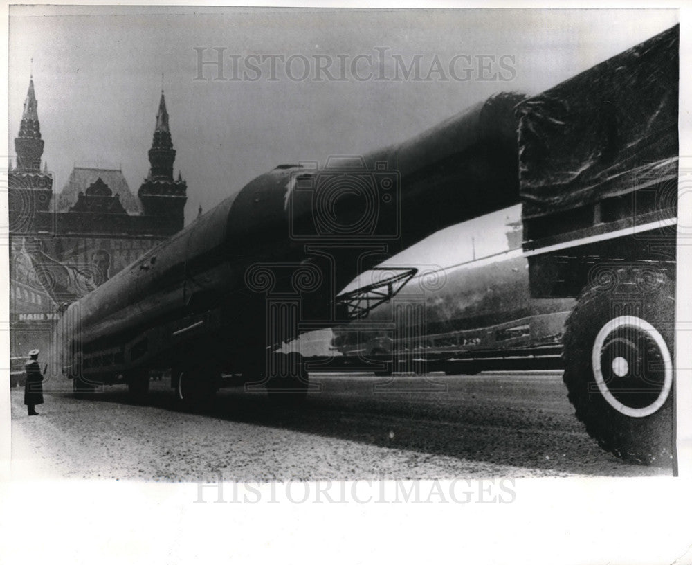 1970 Press Photo Moscow Russia parade and ballistic missle display - neb67618-Historic Images