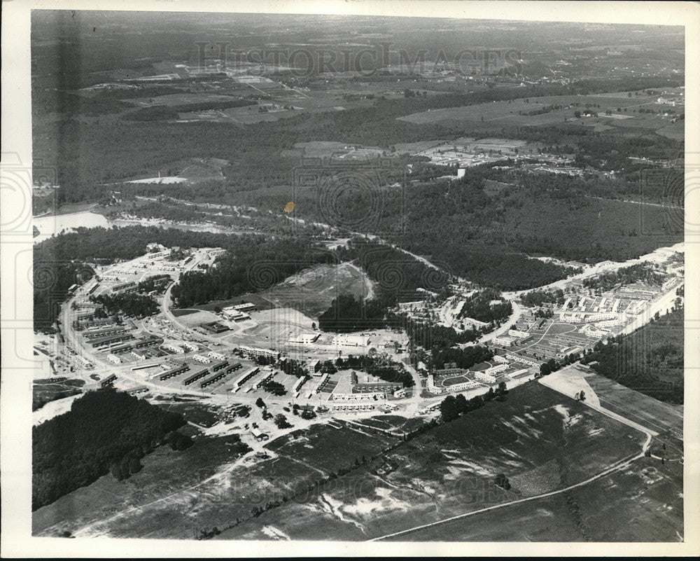 1937 Aerial view of business &amp; housing area of Berwind Maryland-Historic Images