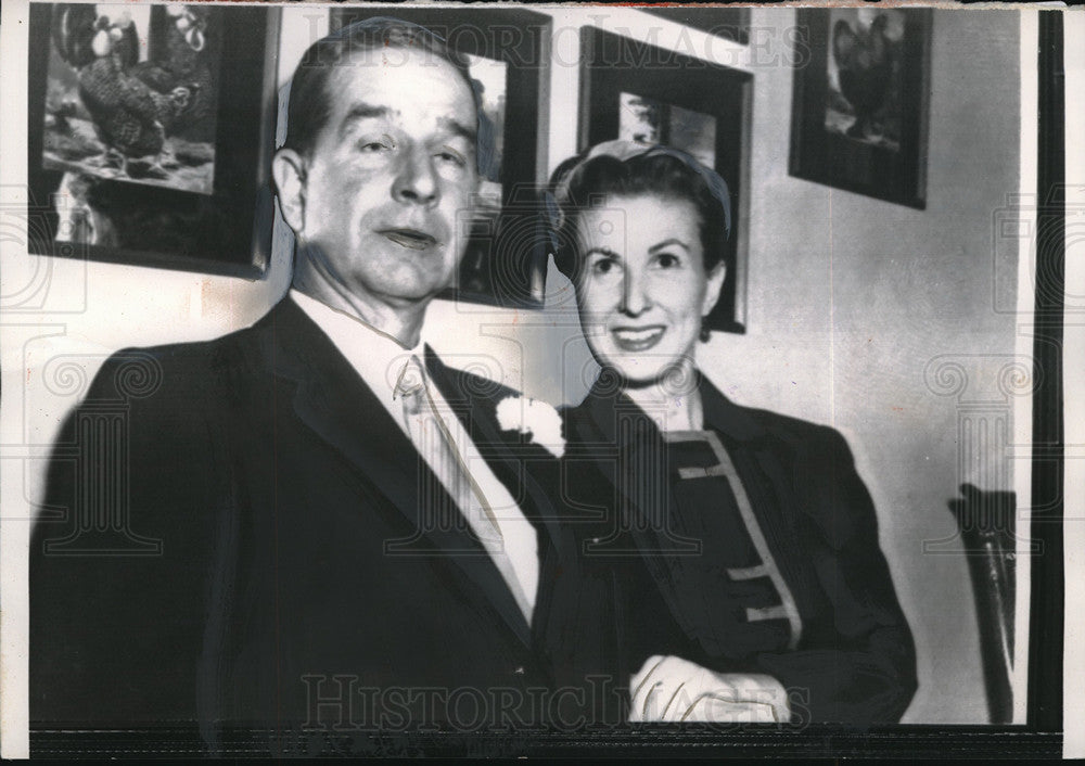 1958 Millionaire Cornelius Vanderbilt with his bride Mary Hosford - Historic Images