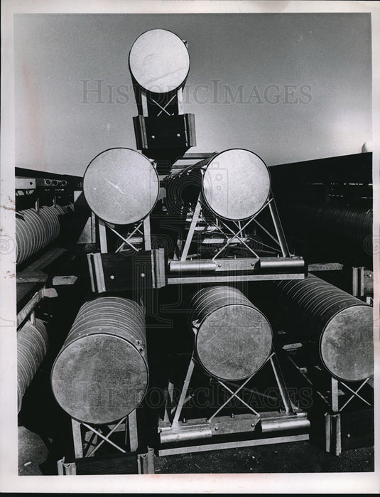 1968 Press Photo New floating docks for marina at foot of E 55th St in Cleveland - Historic Images