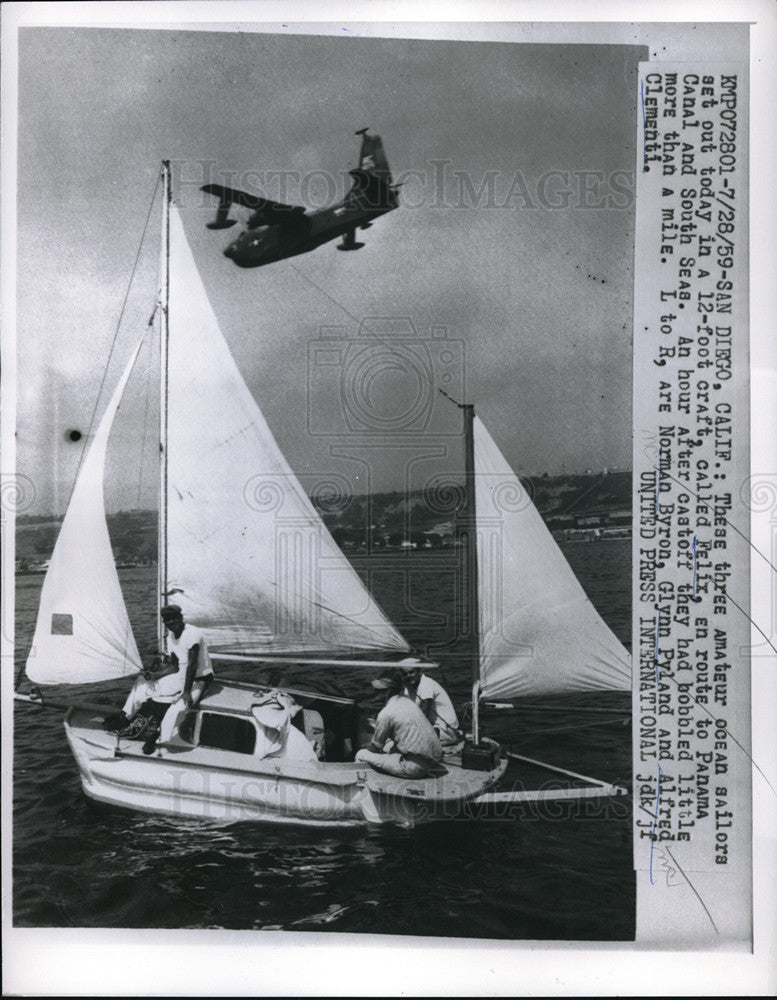 1959 Amateur ocean sailors in craft called Felix en route to Panama - Historic Images