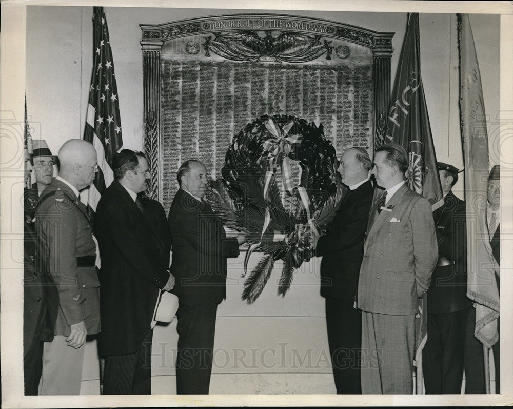 1937 New York Post Office Memorial Service for World War Dead - Historic Images