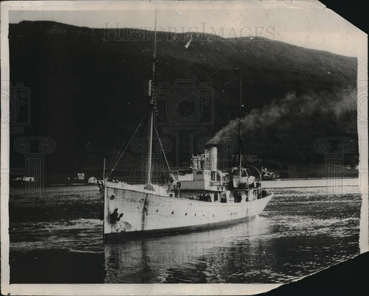 1930 Press Photo Michael Sars Steamer arrived in Tromsoe after meeting Bratvaag-Historic Images