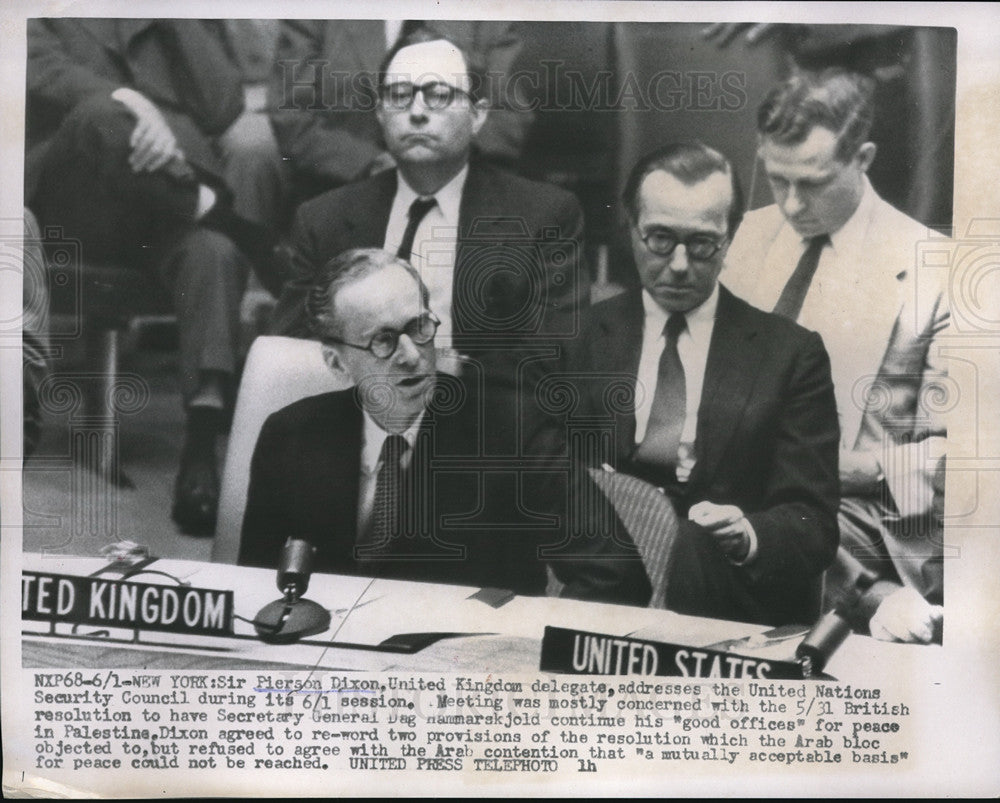 1956 Press Photo UN in NYC, Sir Pierson Dixon of U.K. at Security Council - Historic Images