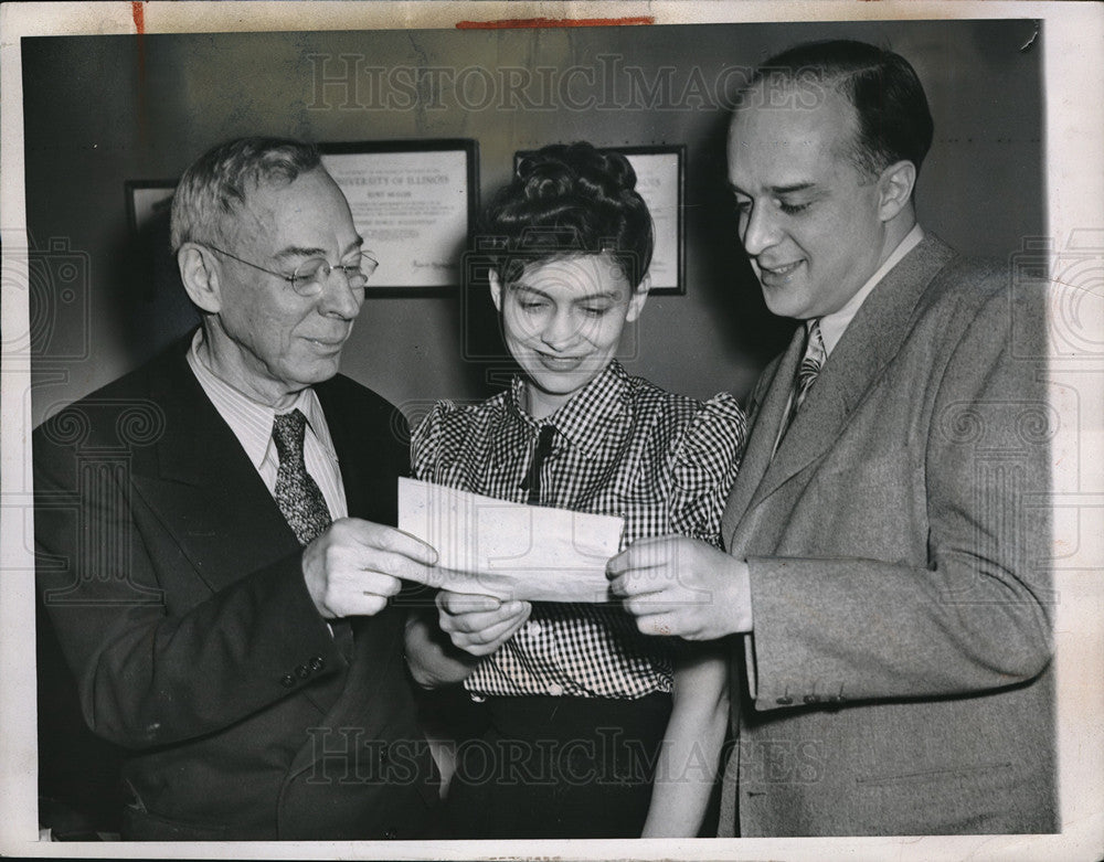 1948 Chicago, Mrs V McCollum, atty WF Dodd,H Schoenbrod - Historic Images