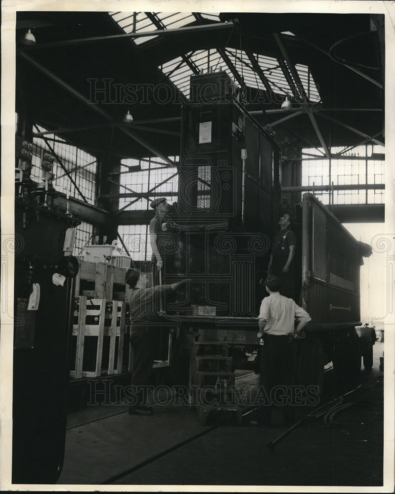 1941 Press Photo Westinghouse Electric manufacturing Company Transformer - Historic Images