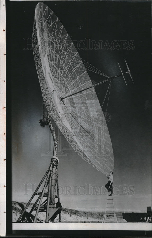 1958 Press Photo giant antenna &amp; transmitter by Stanford Research Institute - Historic Images