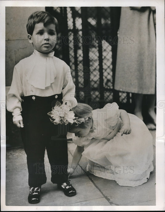 1951 Press Photo Richard & Phillipa Lednard at wedding of JP Roffey - Historic Images
