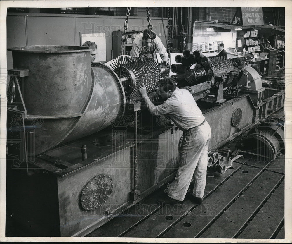 1946 Westinghouse Elec Co gas turbine to burn fuel oil - Historic Images