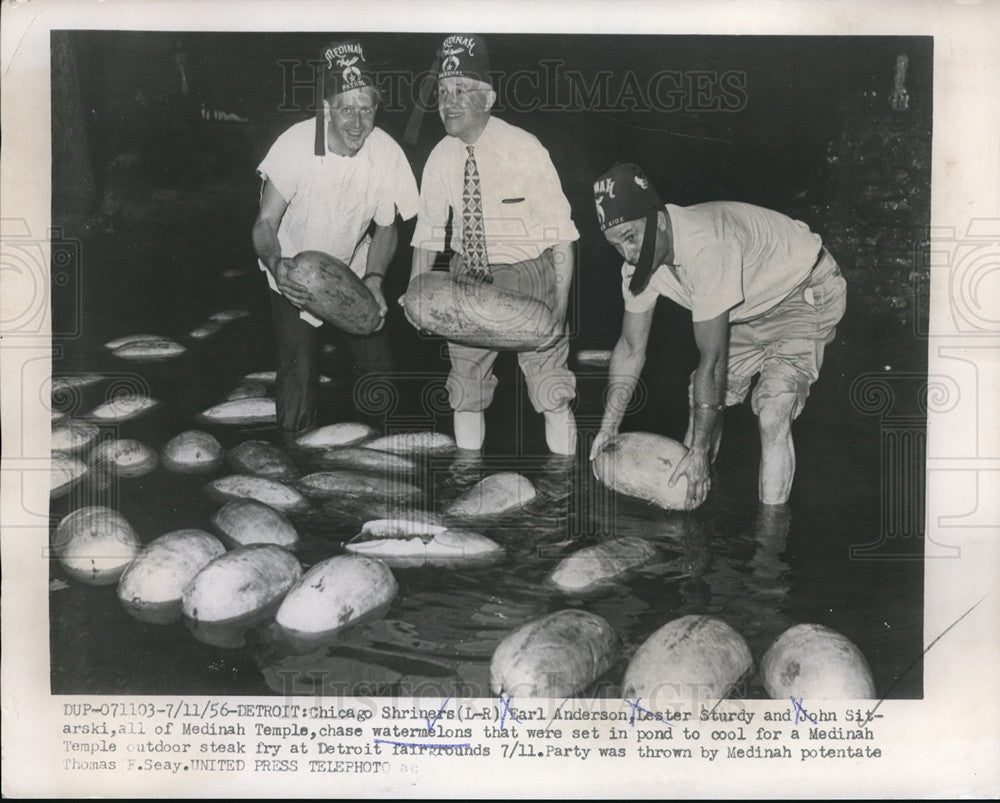 1956 Press Photo Detroit Shriners with Watemelons at Steak Fry Anderson Sturdy - Historic Images