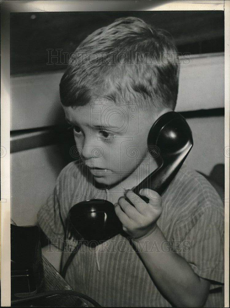 1941 Press Photo Chicago Illinois Abandoned At Zoo Child - Historic Images