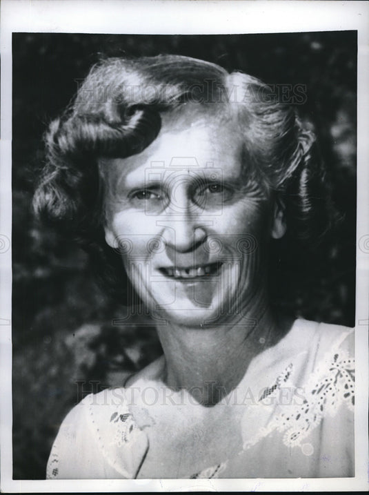 1959 Mrs Kristian Rasmussen of Sogne Norway to be Mother in law - Historic Images