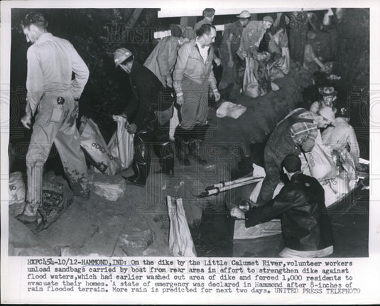 Little Calumet River Rising Volunteers Filling Sand Bags - Historic Images