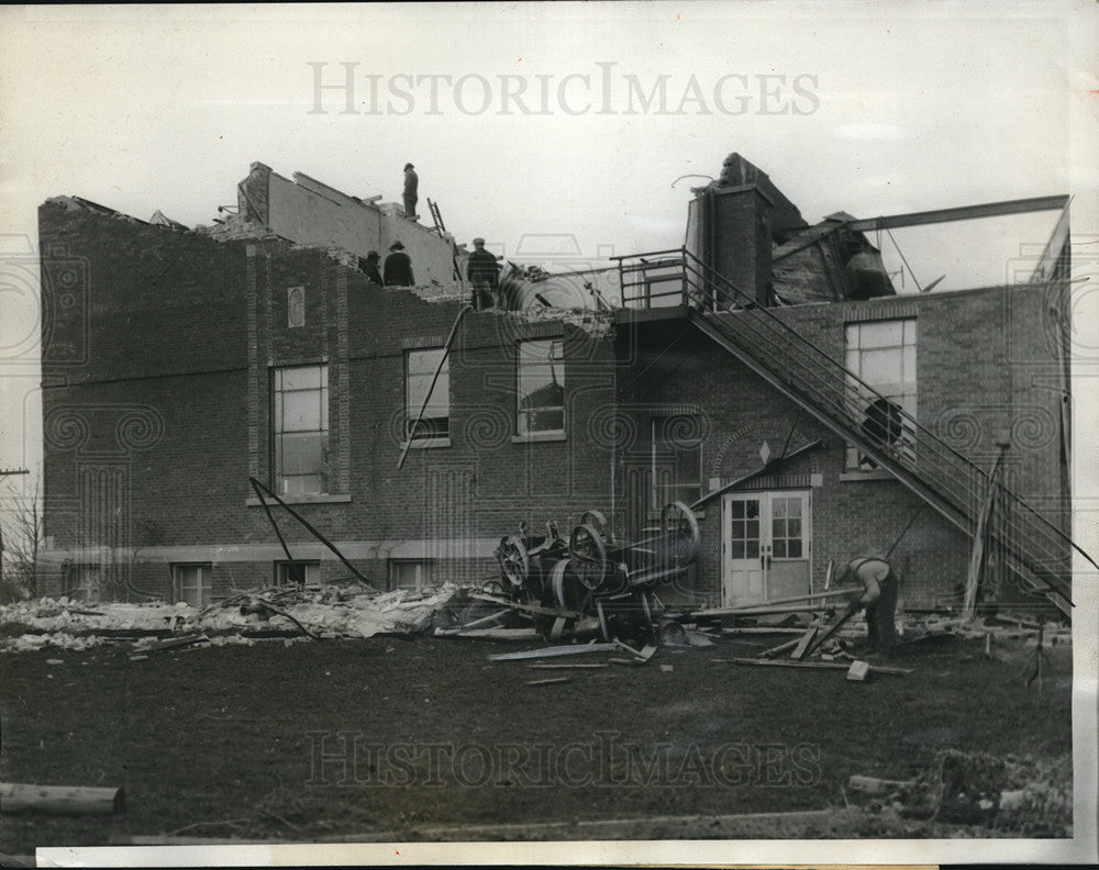 1933 Tornado Wrecks Plato Center in Illinois High School  - Historic Images