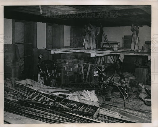 1948 Columbia Univ , workmen remodel Pres. house - Historic Images