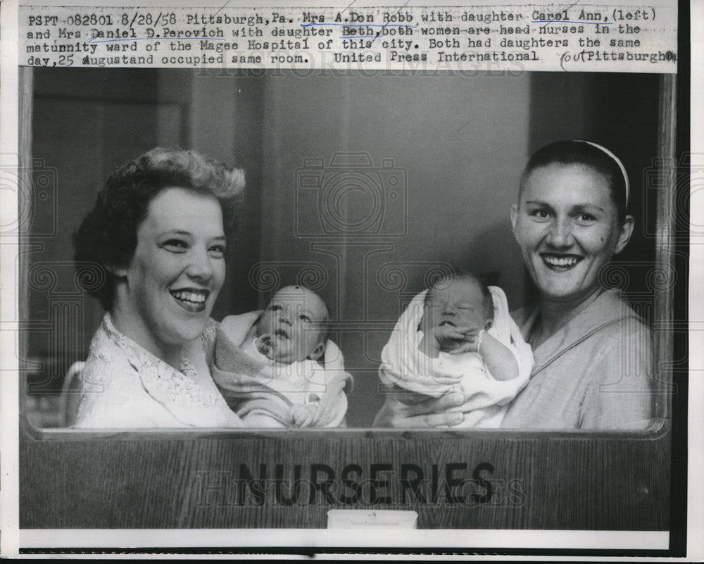 1958 Press Photo Pittsburgh, Pa Mrs A Robb & baby Carol , Mrs D Perovich & baby-Historic Images