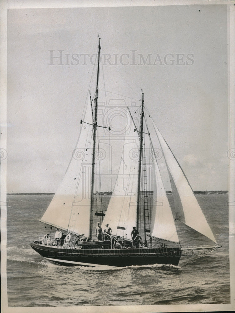 1938 Sonny Skippered by Colonel AE Pierce of New York Miami  - Historic Images