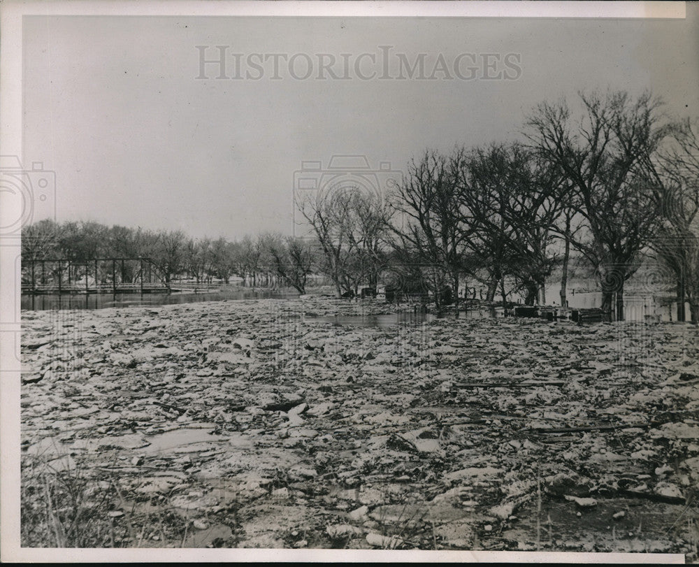 1936 Ice Covered Flood Waters Highways in Nebraska - Historic Images