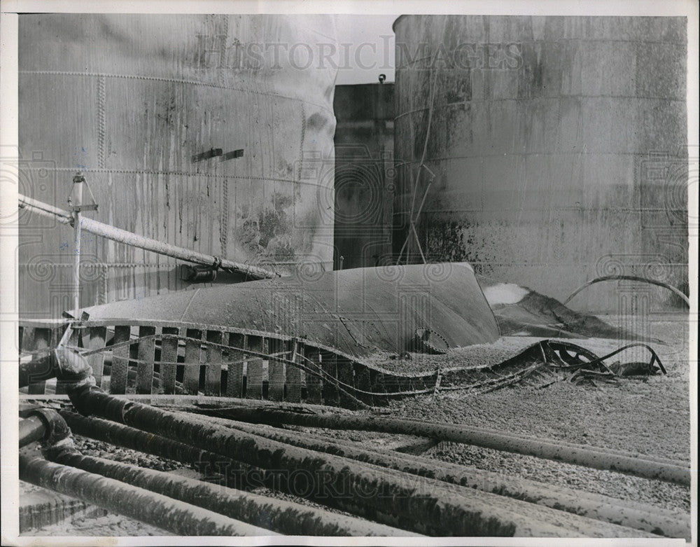 1938 Fire Fighting Chemical Used on New Jersey Oil Refinery Fire - Historic Images