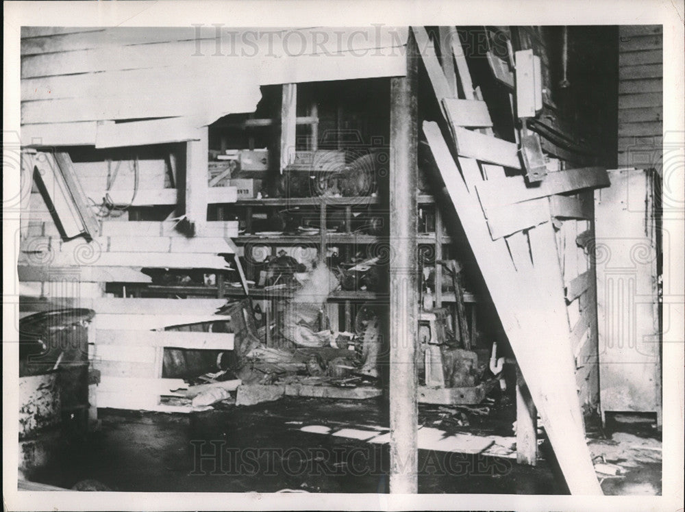 1933 Dayton, Ohio. explosion at Rubber Co killed two men - Historic Images