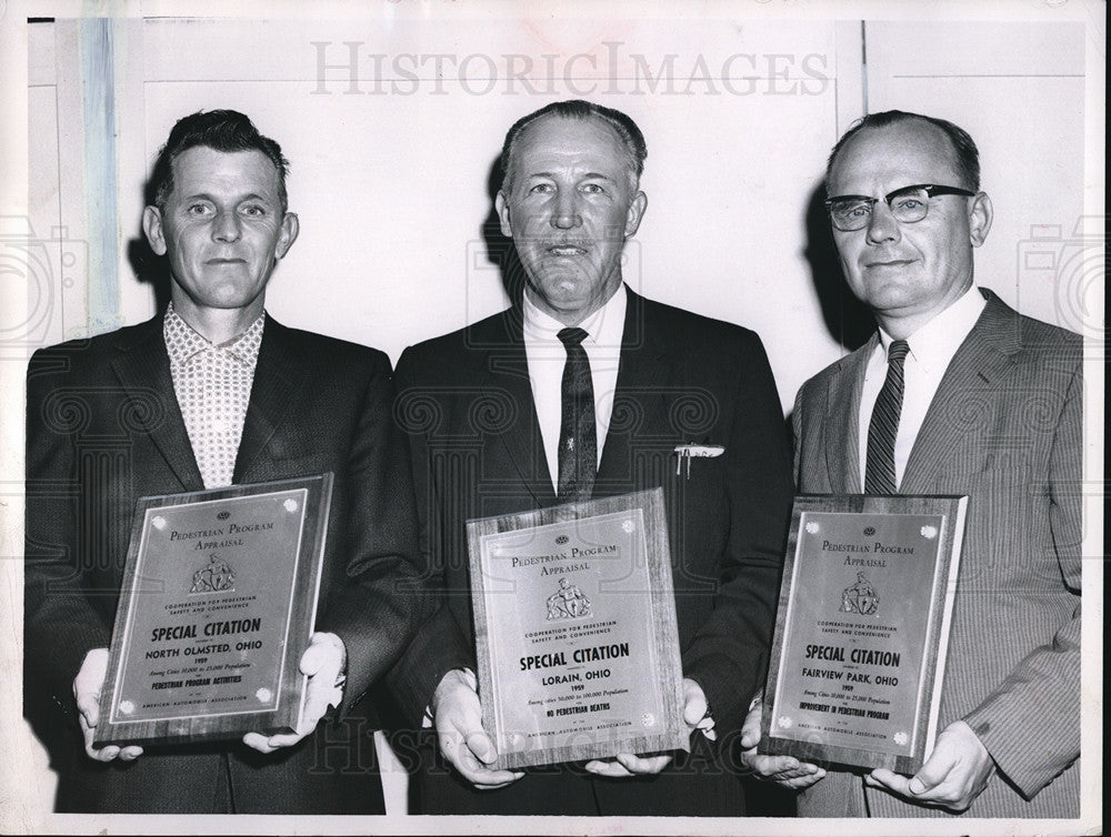 1960 Press Photo Pedestrians Safety Awards-Historic Images