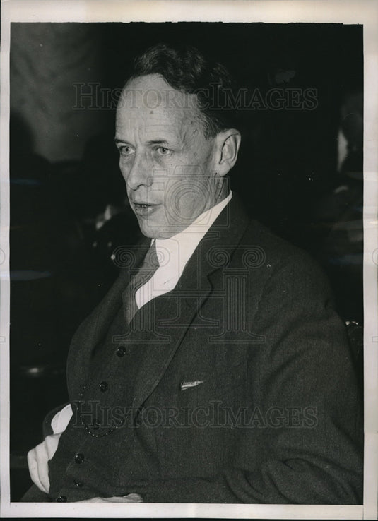 1938 Edward Moreland dean of engineering at Massachusetts Institute - Historic Images
