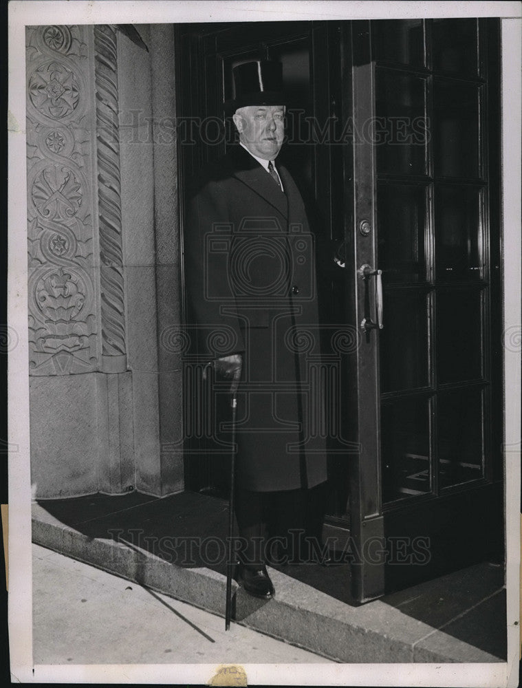 1935 Press Photo politician John Davis at funeral of Louis Wiley in NY - Historic Images