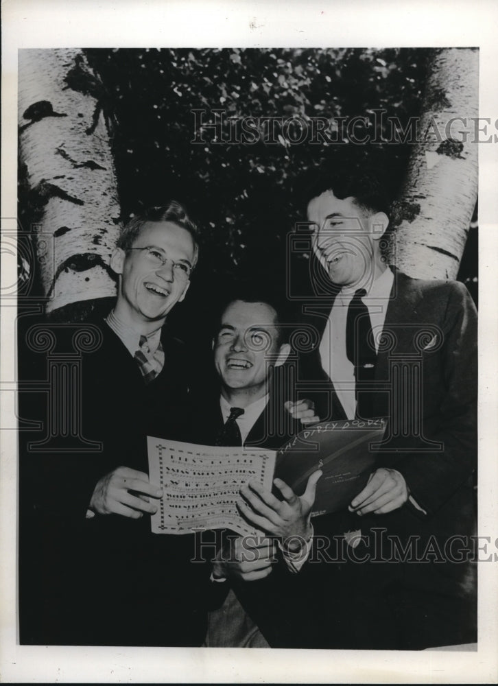 1938 Press Photo Arthur Doe Lawrence Ray George Mee Sing Badly - Historic Images