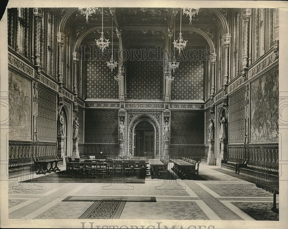 1930 Press Photo Main hall of the Royal Gallery of the House of Lords. - Historic Images