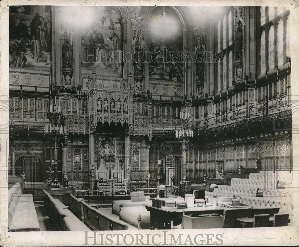 1957 Press Photo Interior House of Lords Showing King &amp; Queen&#39;s Chairs of State- Historic Images