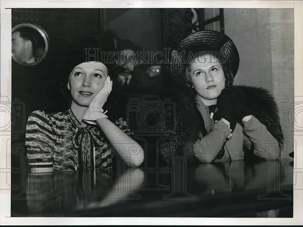 1938 Press Photo Lois Duval &amp; Elaine Howard to Testify in Ingomez -O&#39;Dea Suit-Historic Images