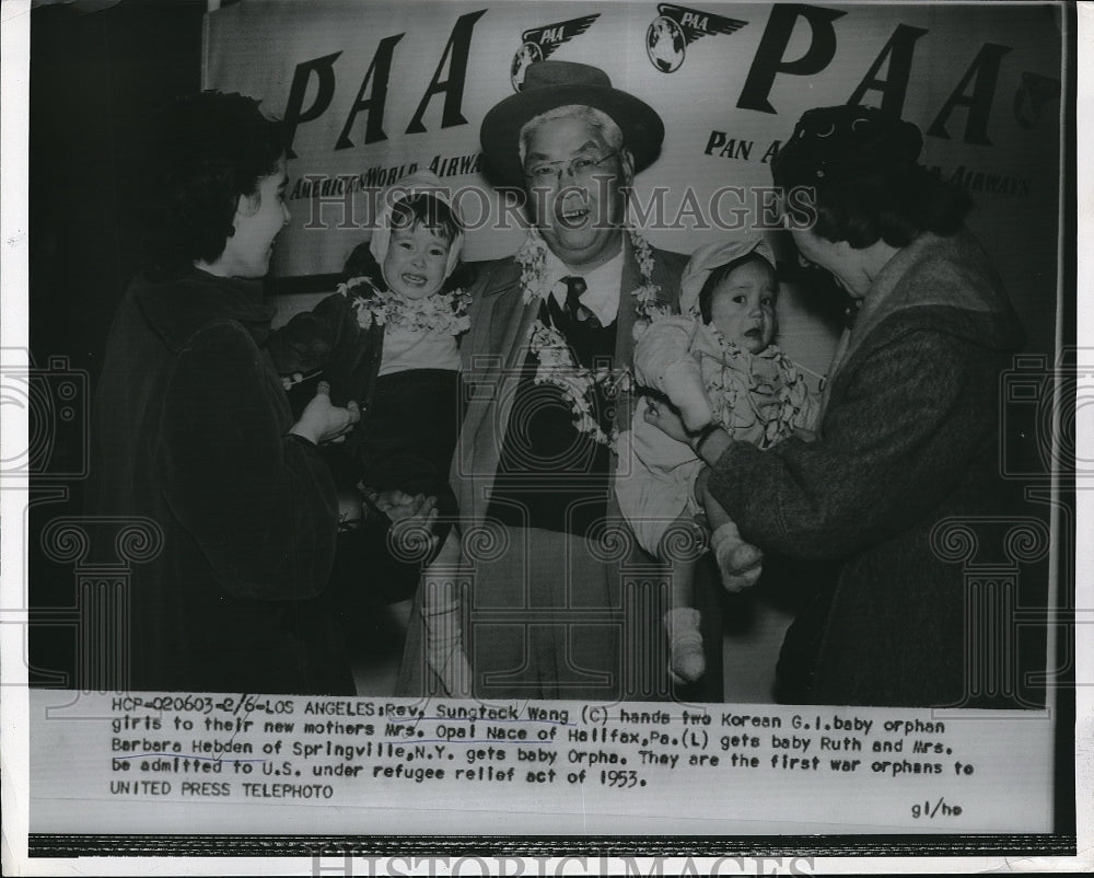 1955 La, Calif. Rev Sungteck Wang &amp; Korean GI baby orphans - Historic Images