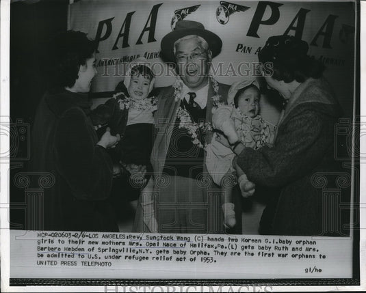 1955 La, Calif. Rev Sungteck Wang & Korean GI baby orphans - Historic Images
