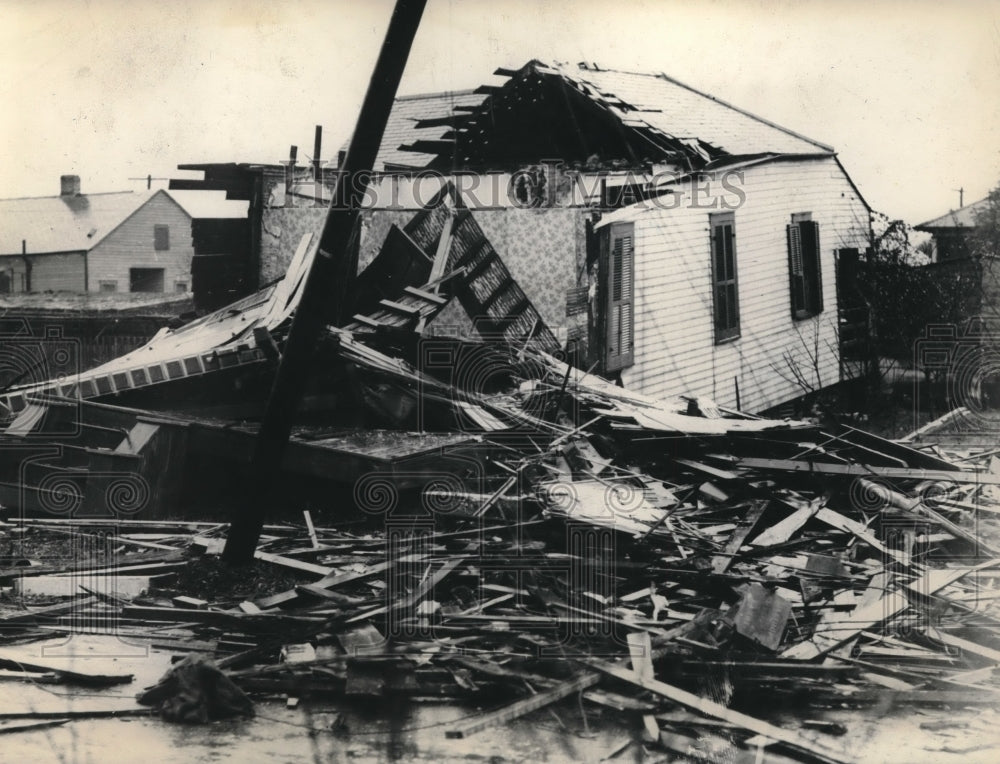 1934 Press Photo Home Destroyed in Tornado - Historic Images