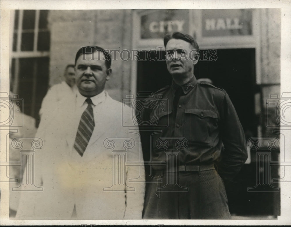 Press Photo Gov. John W. Martin and Col. Vivian Collins Direct Reconstruction-Historic Images