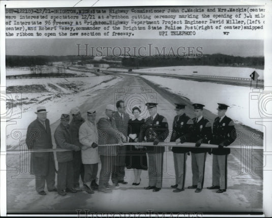 1962 Press Photo Opening Interstate 96 at Brighton, Mr. & Mrs. John Mackie - Historic Images