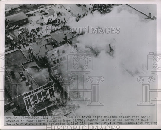 1952 Press Photo Firemen Fight Million Dollar Fire in Four-Story Benton Building - Historic Images