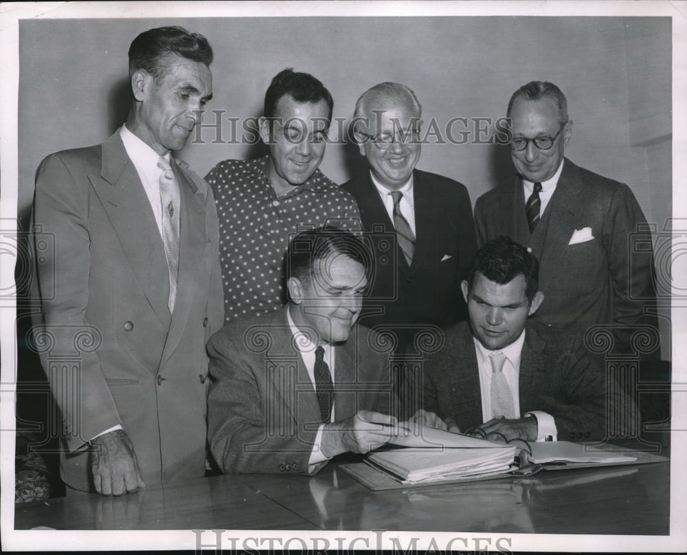 1955 Press Photo End trike Fruehaup Plant Thomas Sheehan, Isom Eirod, Eugene - Historic Images