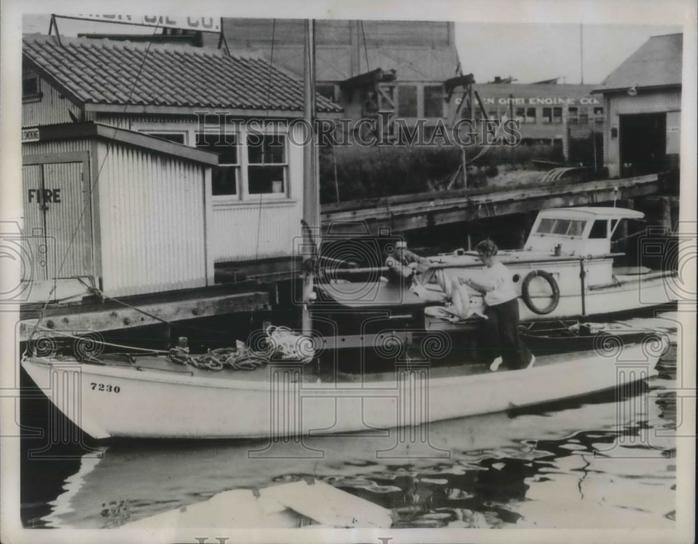 1934 Sloop Windago &amp; JF Chappell &amp; wife to sail Seattle to Alaska - Historic Images