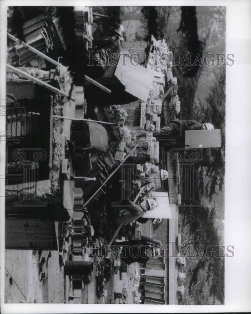 1969 Press Photo Radical student demonstrators at Toyko Univ. in Japan-Historic Images