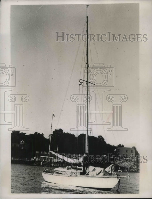 1938 30-foot Sloop "Windspiel III"-Historic Images