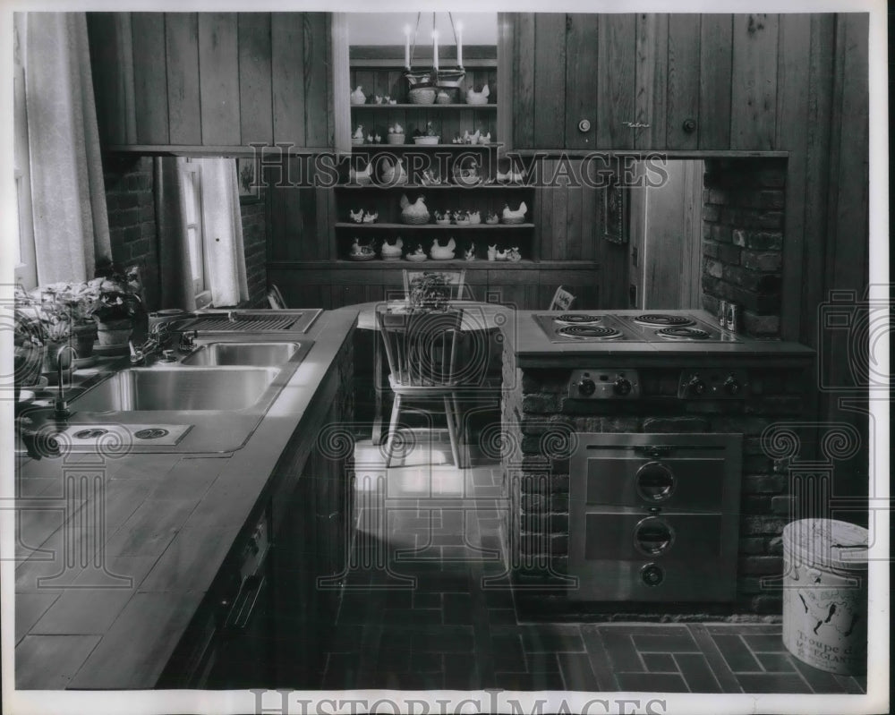 1963 Press Photo Traditional Kitchen Designed by NY Decorator Howard P. Rothberg - Historic Images