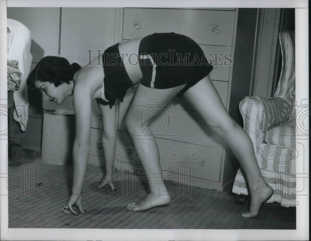 1950 Exercise Physical Fitness Model Fashion-Historic Images