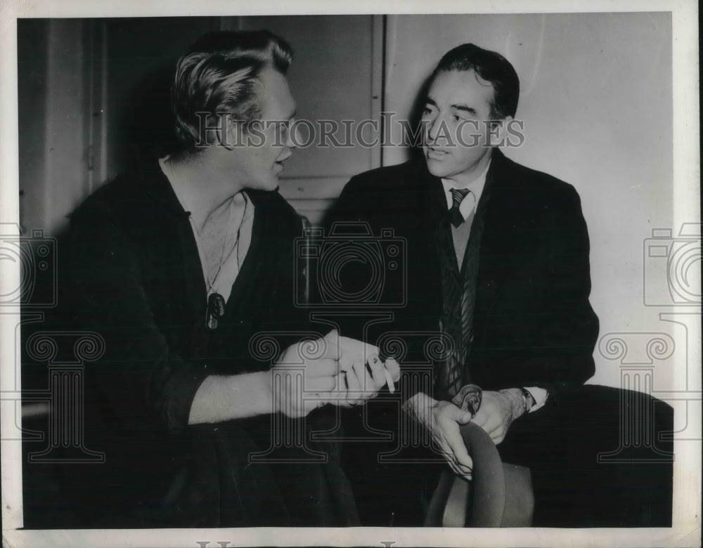 1944 Press Photo France, Rep. Matthew Merritt &amp; Sgt George Bilz of US Army-Historic Images