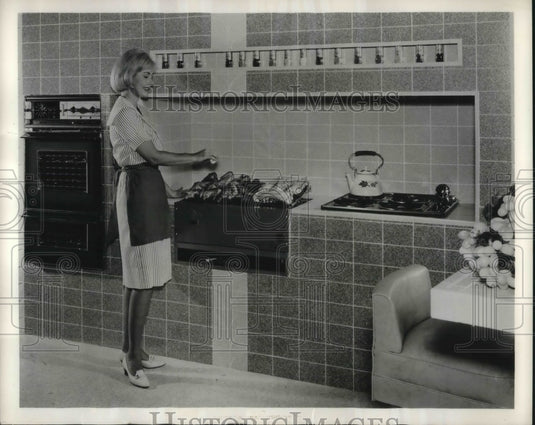 1963 Ceramic Cooking Center with Waste King Universal Appliances-Historic Images